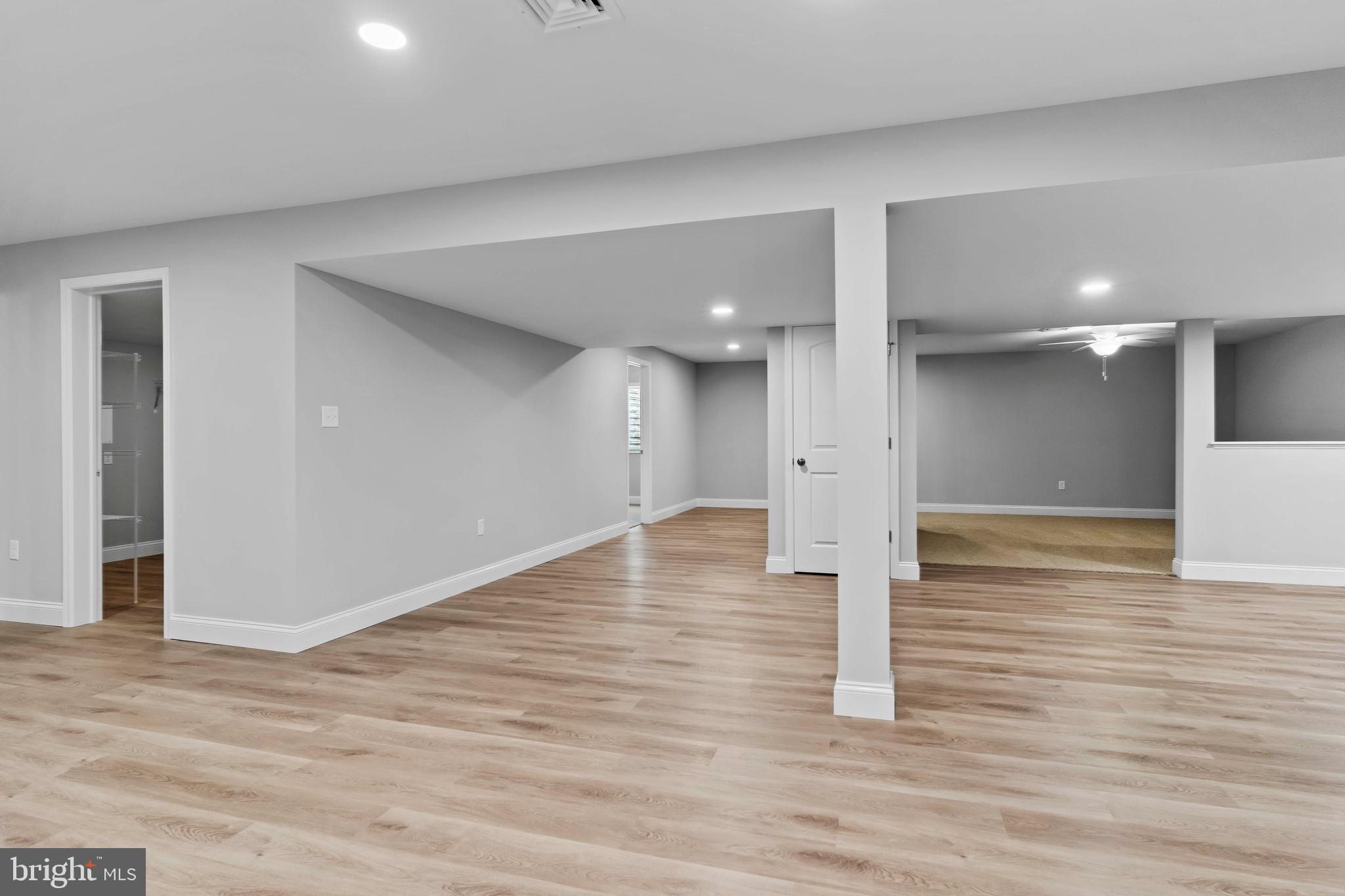 THE MEADOWS AT COLONIAL CLUB - Residential