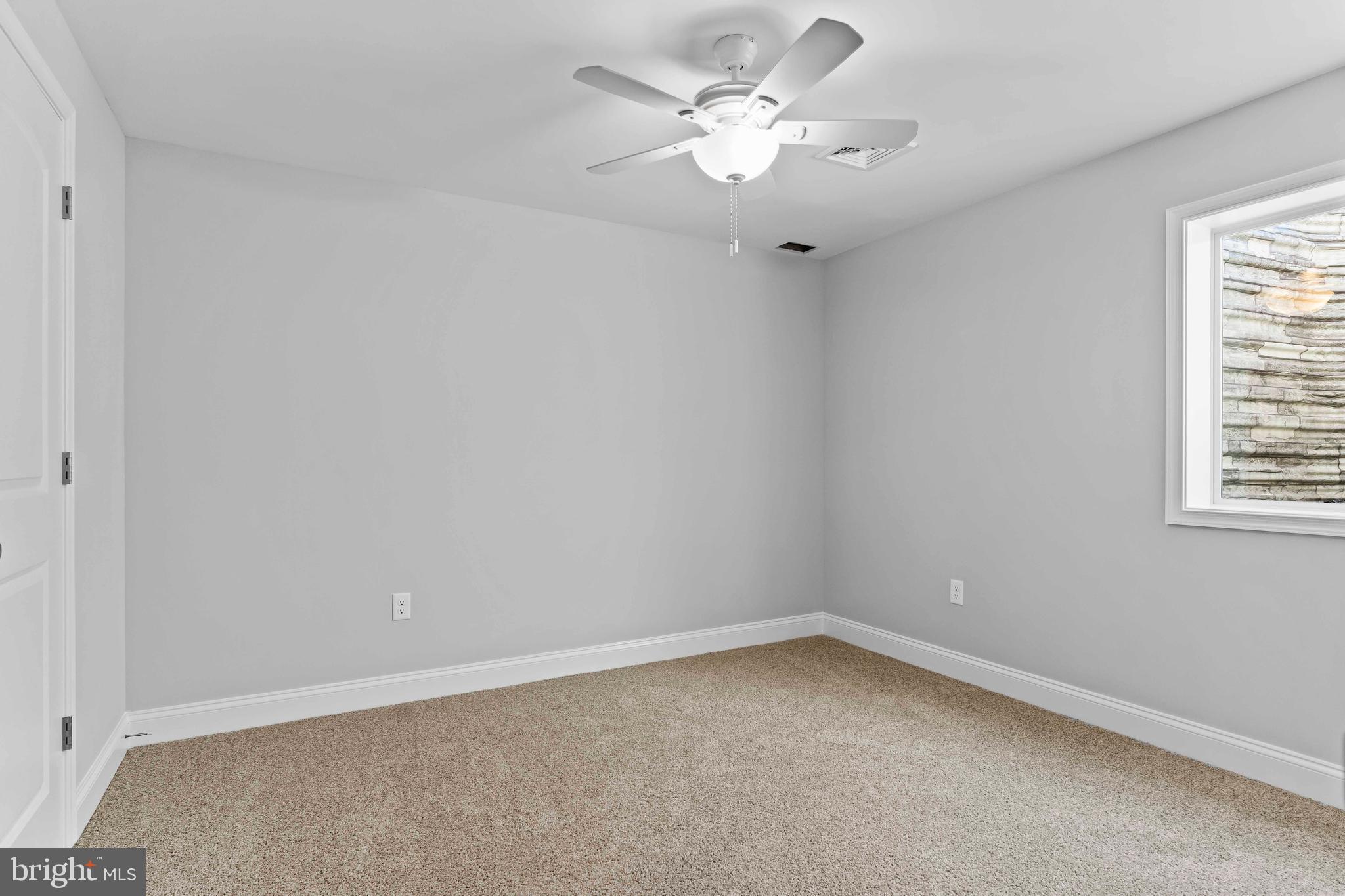 THE MEADOWS AT COLONIAL CLUB - Residential