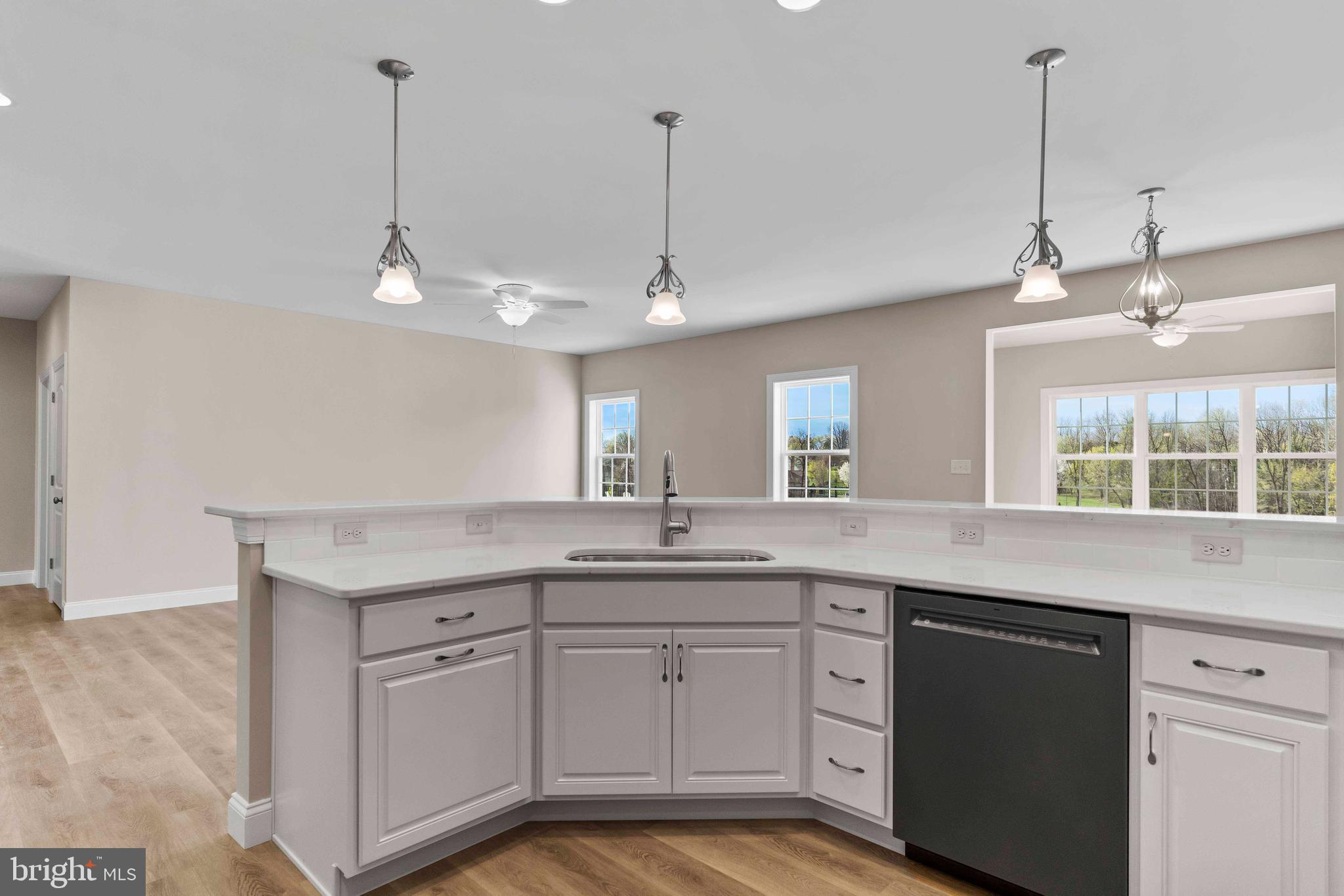 THE MEADOWS AT COLONIAL CLUB - Residential