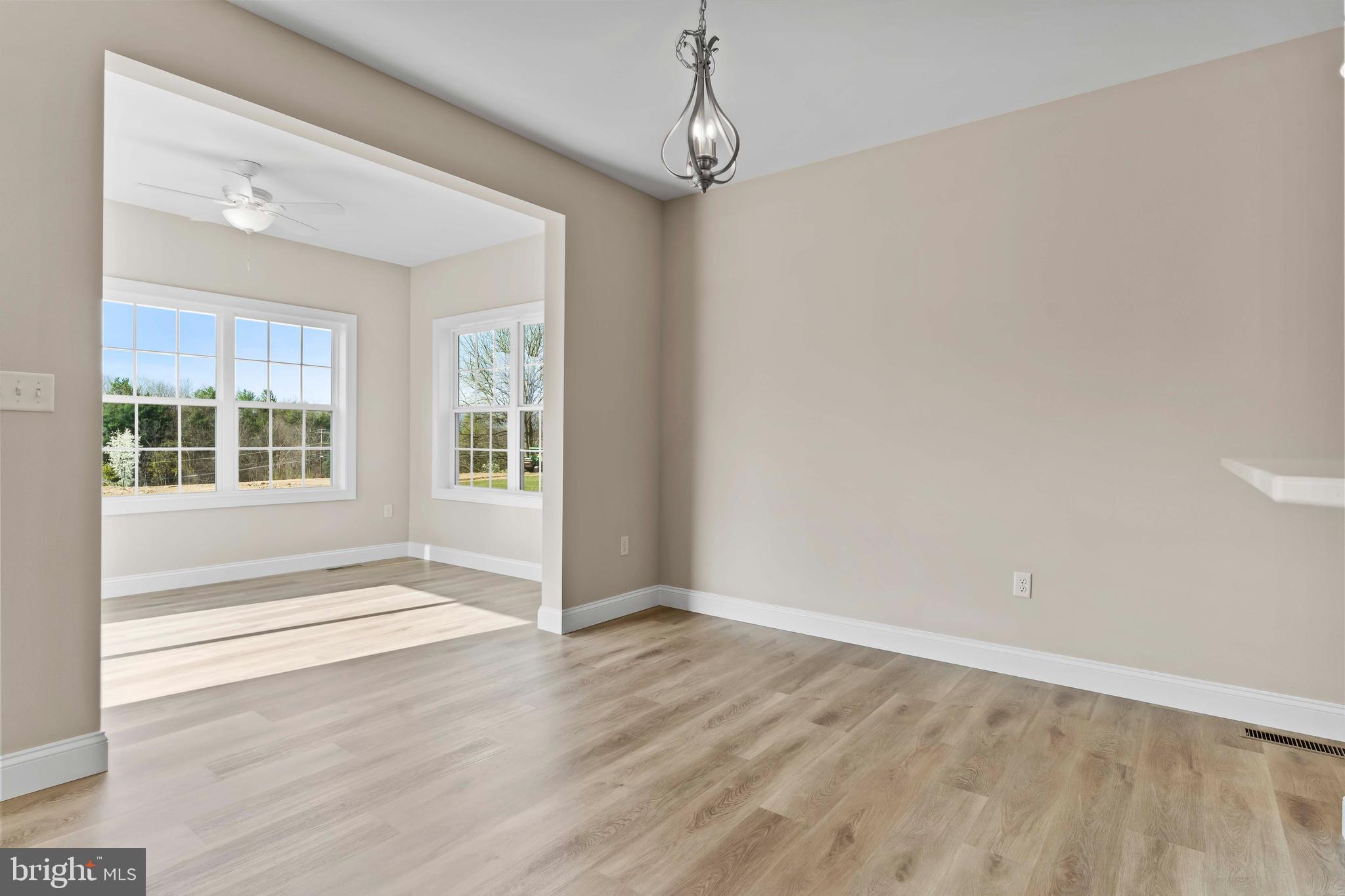 THE MEADOWS AT COLONIAL CLUB - Residential