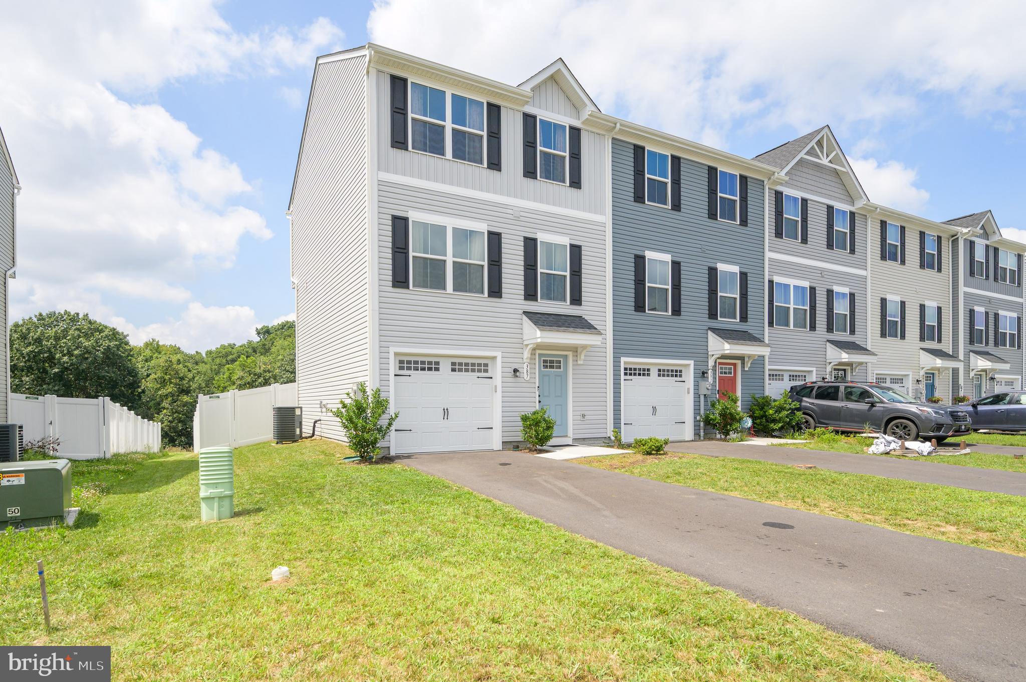 SOUTH BROOK - Residential