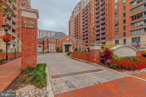Property photo of 11710 Old Georgetown Road 422, North Bethesda, MD 20852