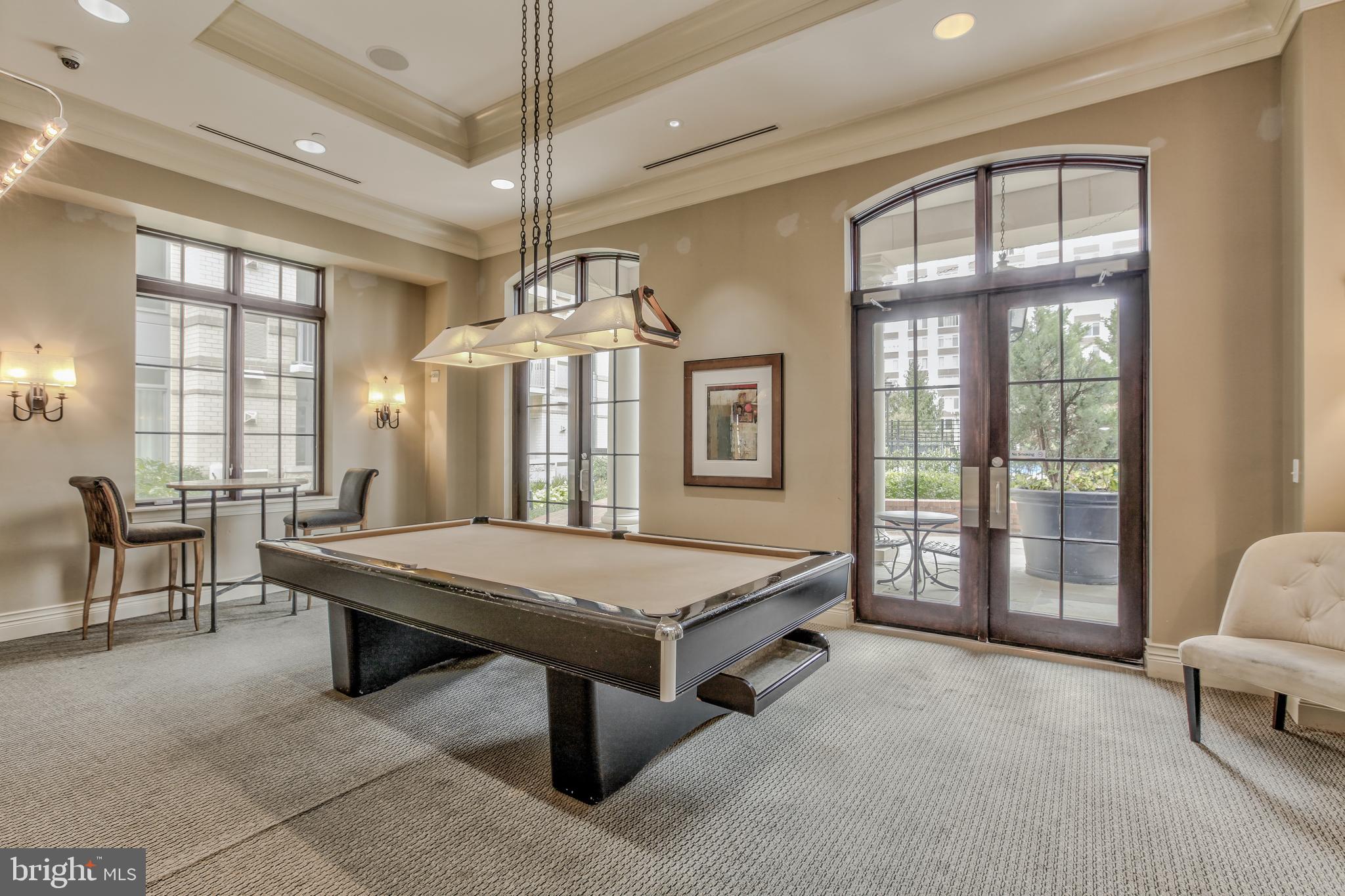 GALLERY AT WHITE FLINT - Residential