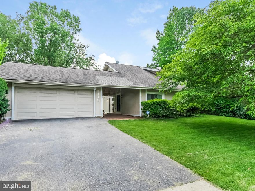 This is a beautiful updated 4 Bedrooms and 2.5 Bath Contemporary home. The Kitchen has Granite countertop, Stainless Steel Appliances, New cabinets, The Family room has a wet bar and a wood burning fireplace. Gorgeous hardwood floors in the foyer, living room and Dinning room. Separate Laundry room. New Energy Star windows,  Deck and large fenced back yard.  2 car garage. Verizon Fios available.