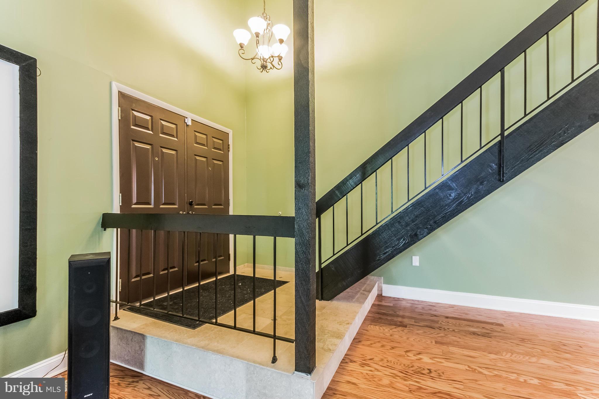 CHARLENE - Residential