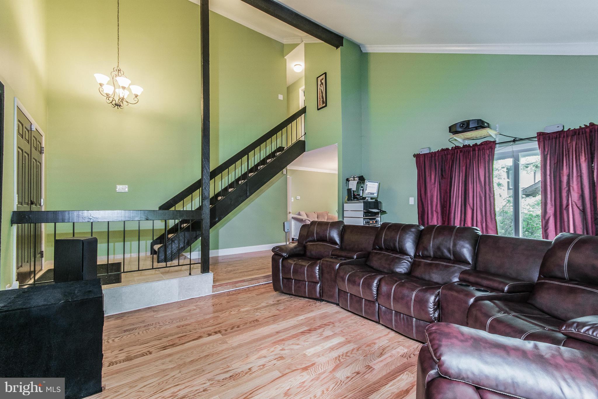 CHARLENE - Residential