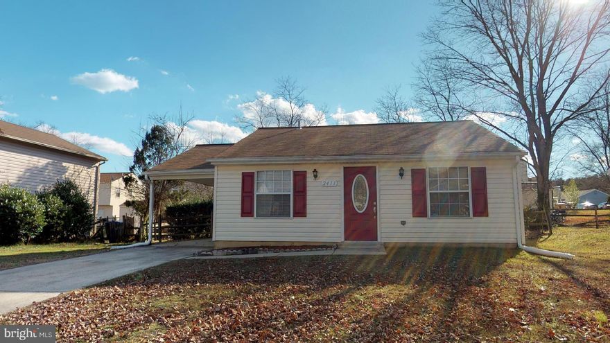 Lovely 2 bedroom 1 bath rambler with fenced in back yard and attached carport located in the Wakefield neighborhood.  Spacious bedrooms with custom closet organizers, eat in kitchen with built in microwave and a large family room perfect for entertaining.  Home includes an attached carport, off street parking and outdoor storage.  Close to retail and major transportation routes.  Home is being sold as-is. Seller may offer some closing help.