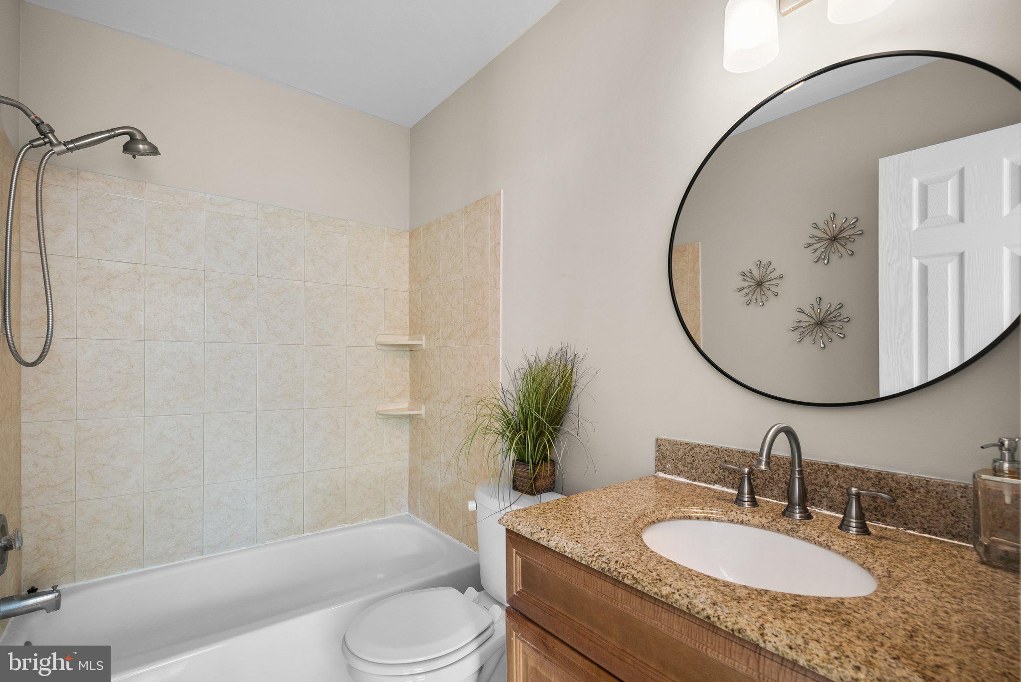 GUNNERS LAKE VILLAGE - Residential