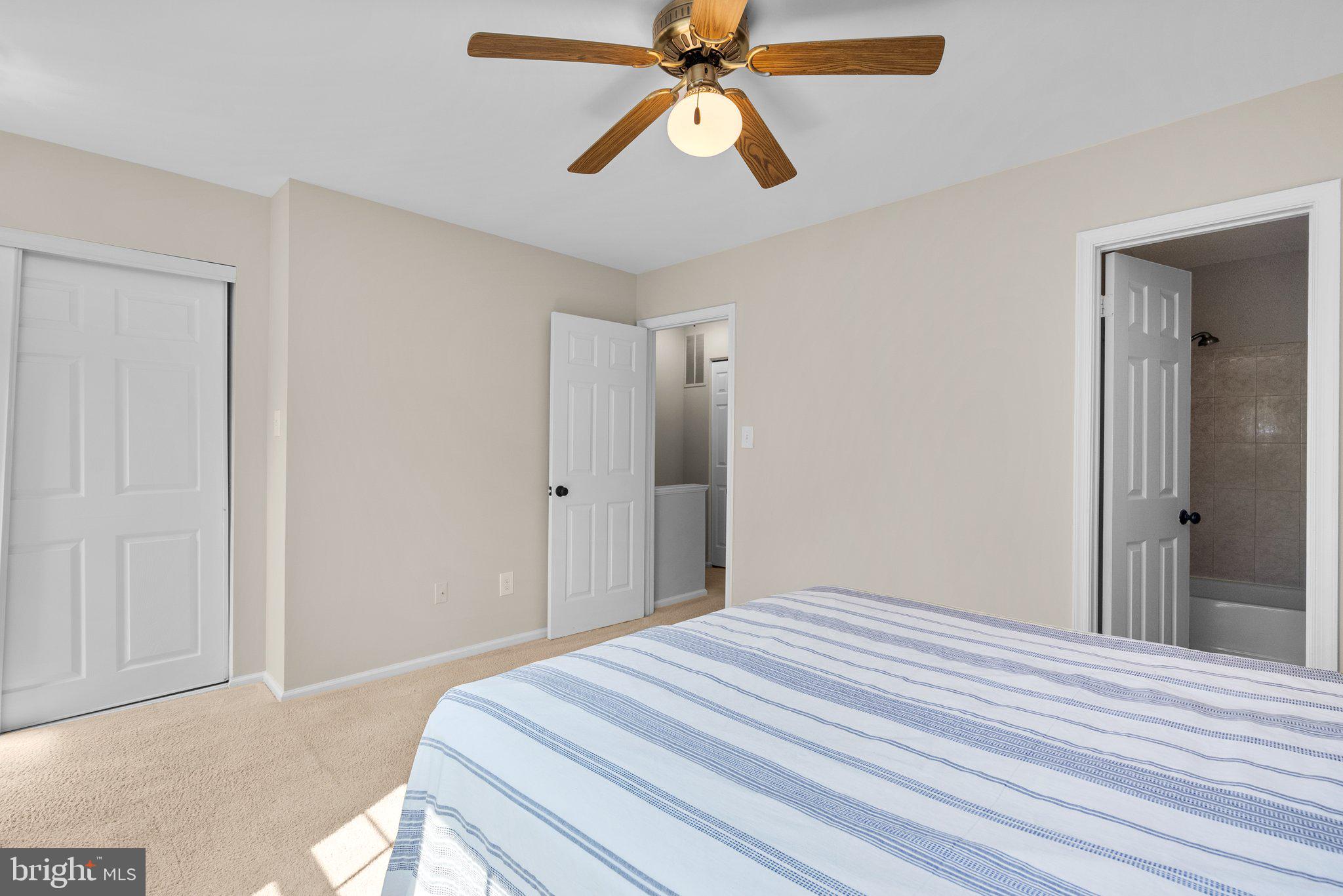 GUNNERS LAKE VILLAGE - Residential