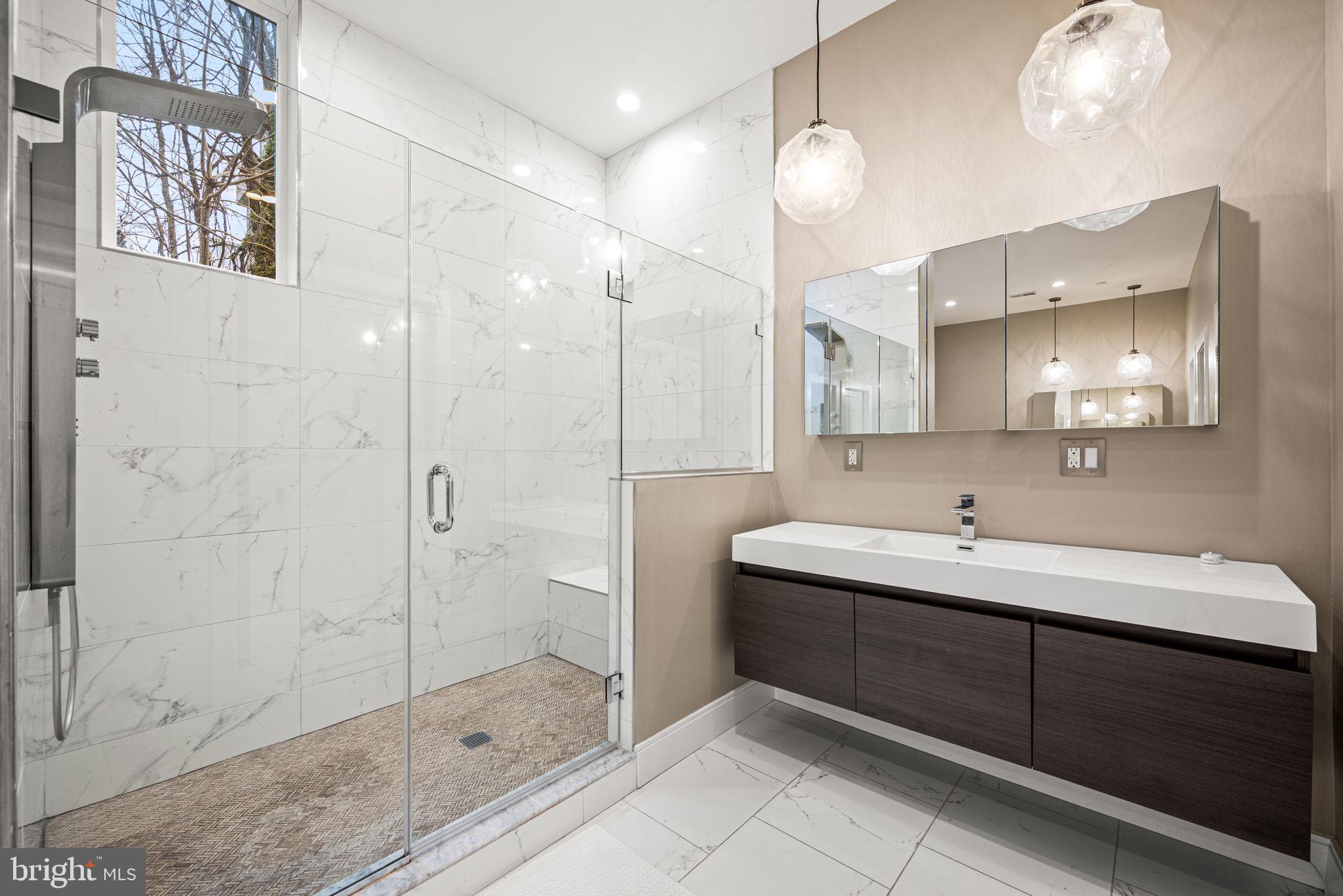 MANAYUNK - Residential