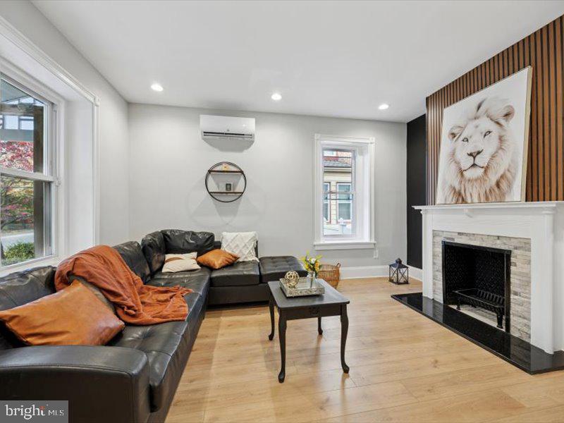 RIDLEY PARK - Residential