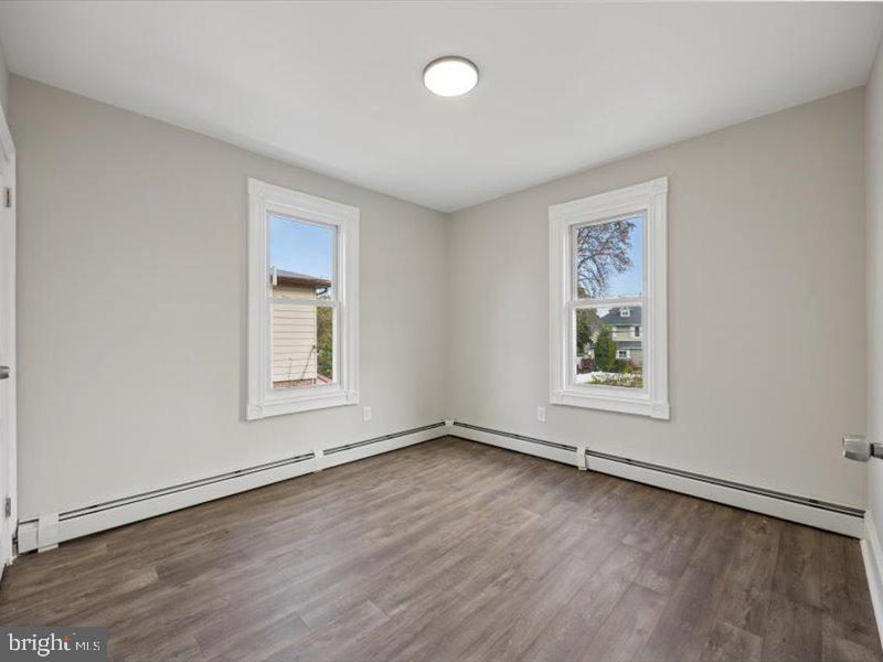 RIDLEY PARK - Residential