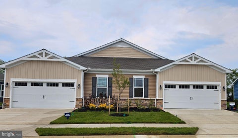 Townhouse For Sale - 34230 Forest Acres Drive<br/> Sussex County, MILLVILLE, DE 19967