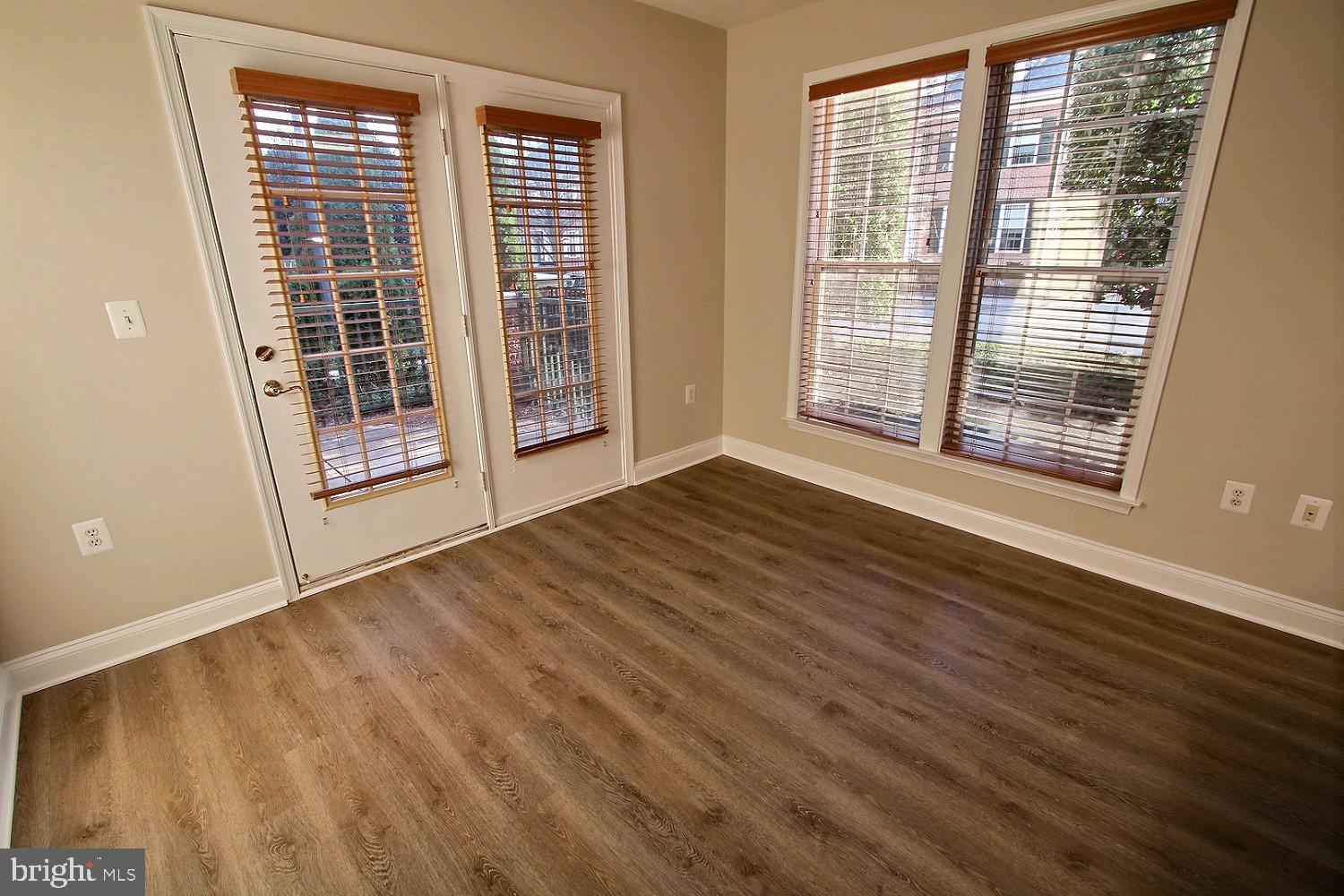 KING FARM VILLAGE - Residential