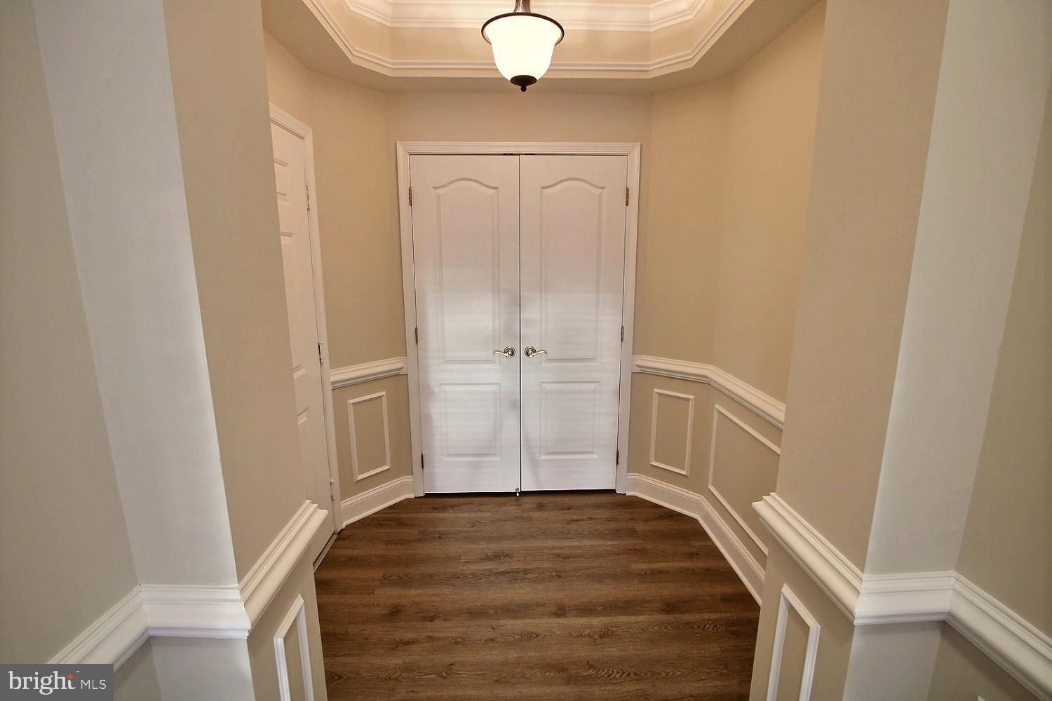 KING FARM VILLAGE - Residential