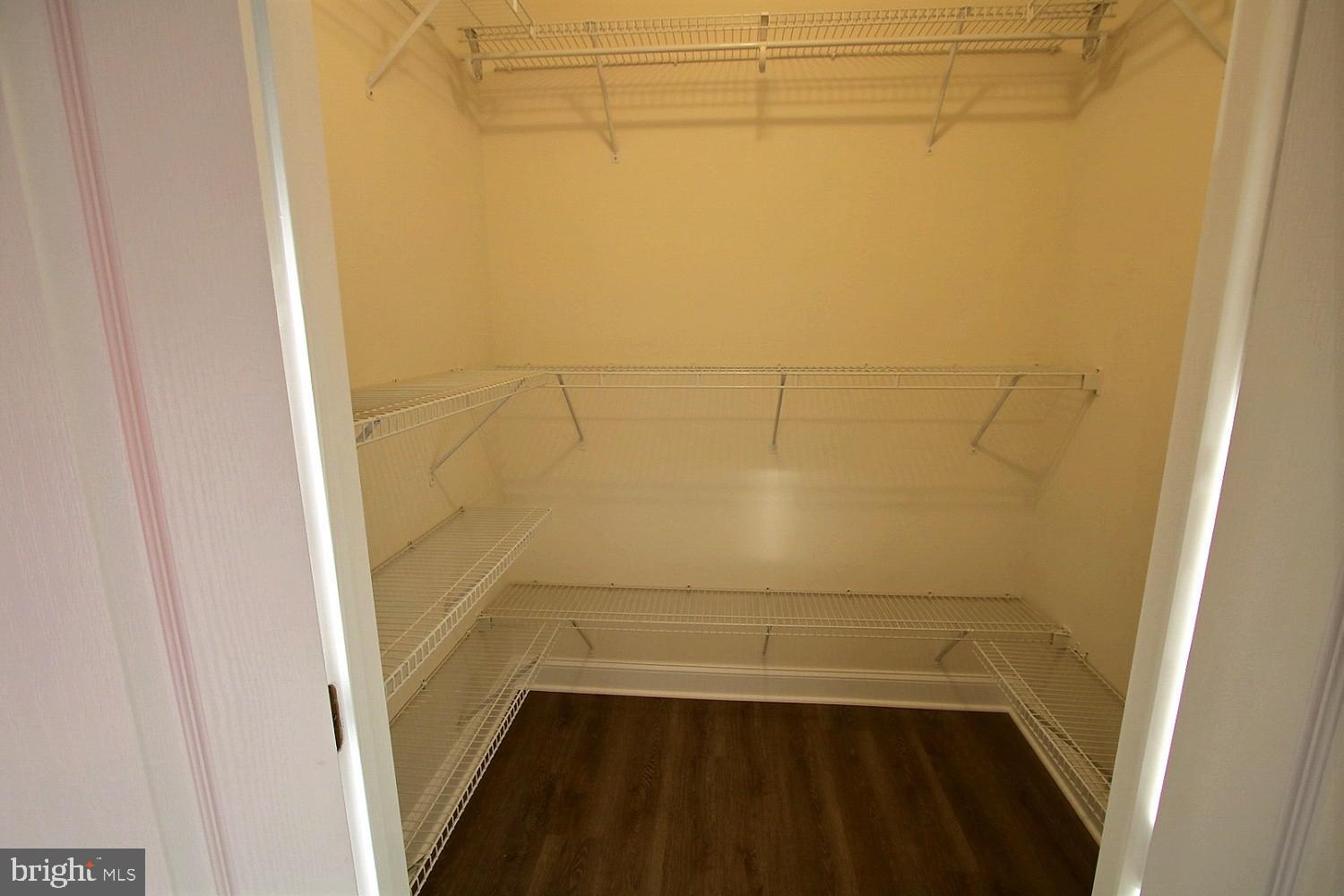 KING FARM VILLAGE - Residential