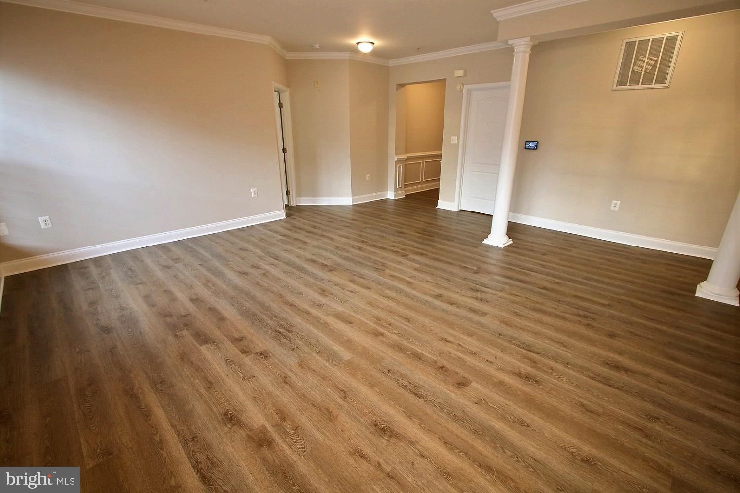 KING FARM VILLAGE - Residential