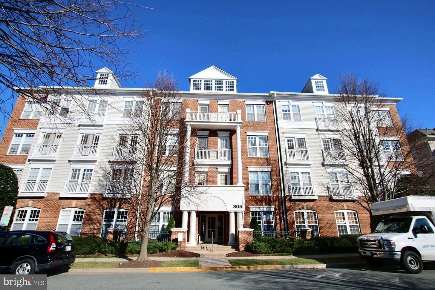 KING FARM VILLAGE - Residential