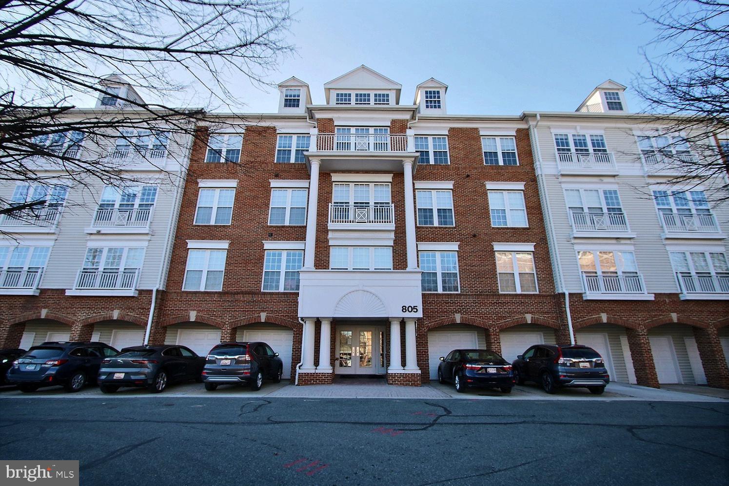 KING FARM VILLAGE - Residential