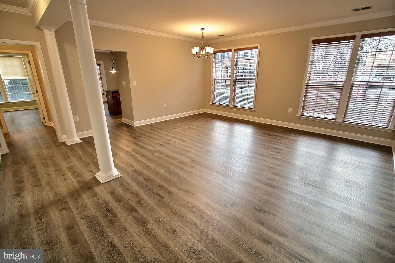 KING FARM VILLAGE - Residential