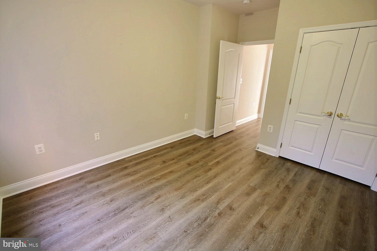 KING FARM VILLAGE - Residential