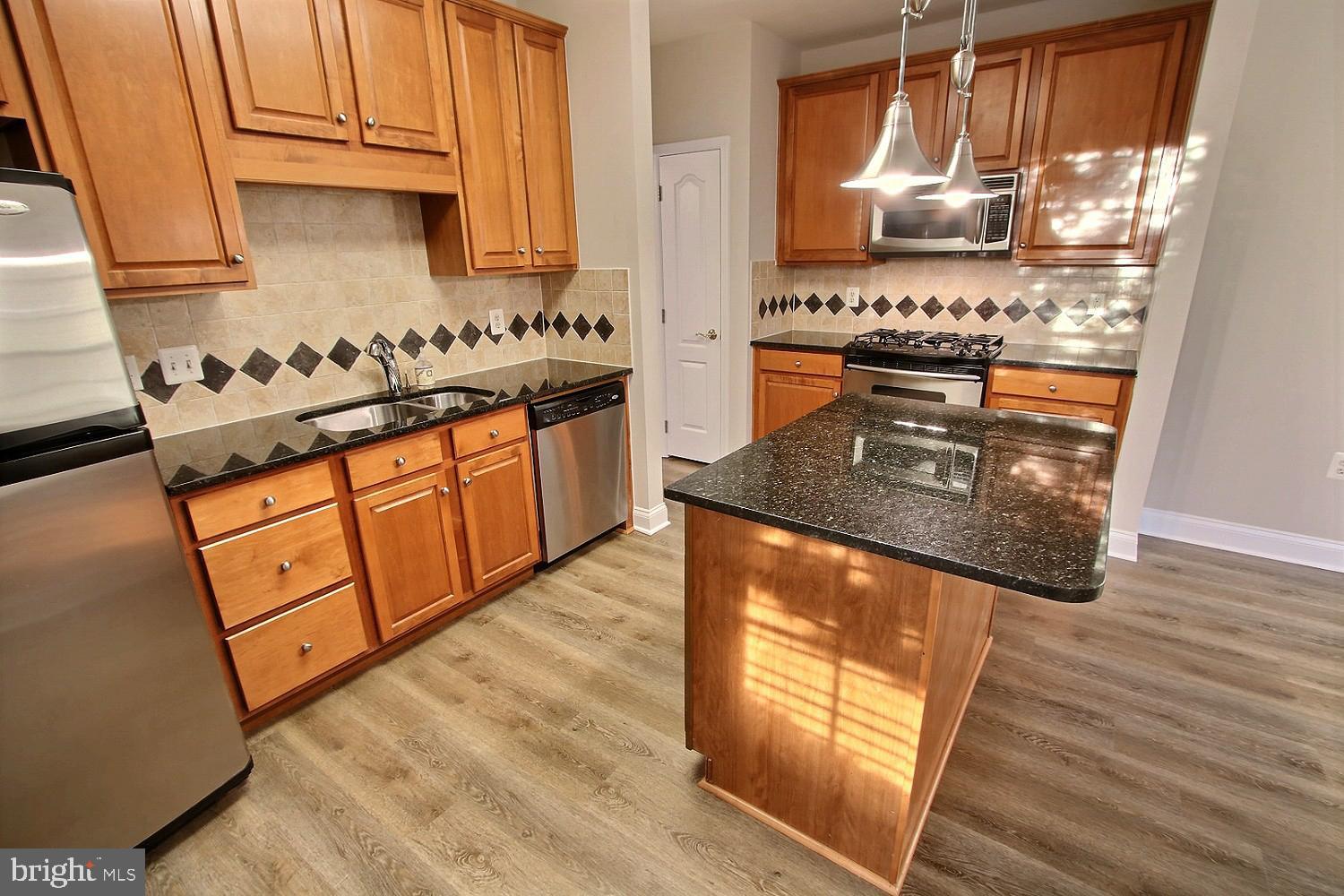 KING FARM VILLAGE - Residential