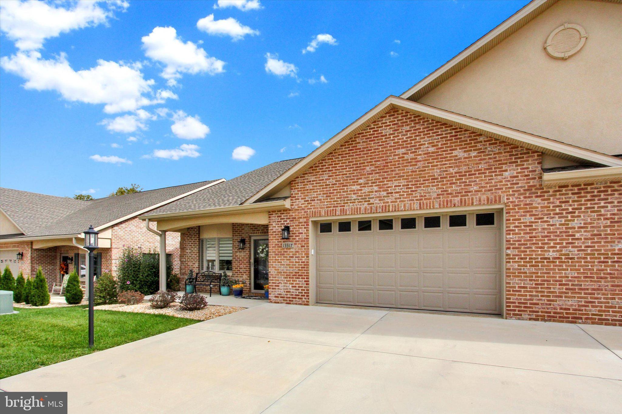 13317 DIAMOND POINTE DRIVE