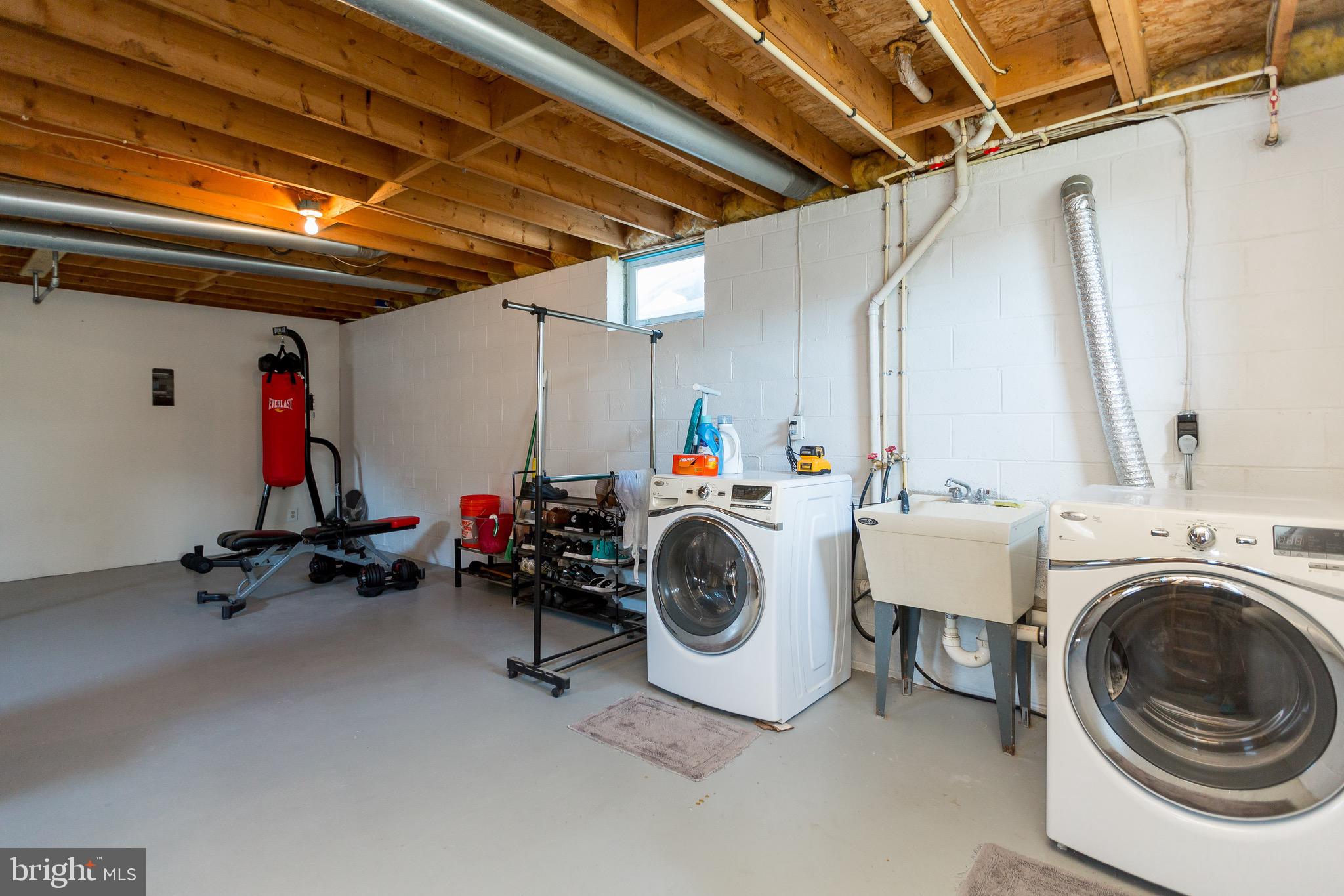 VICTORY VILLA - Residential