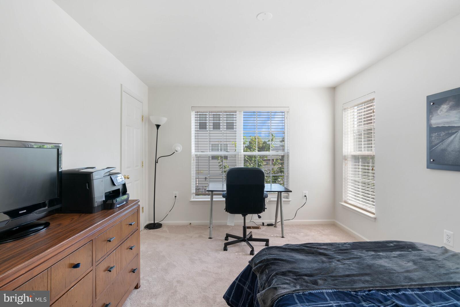 CENTREVILLE CROSSING - Residential