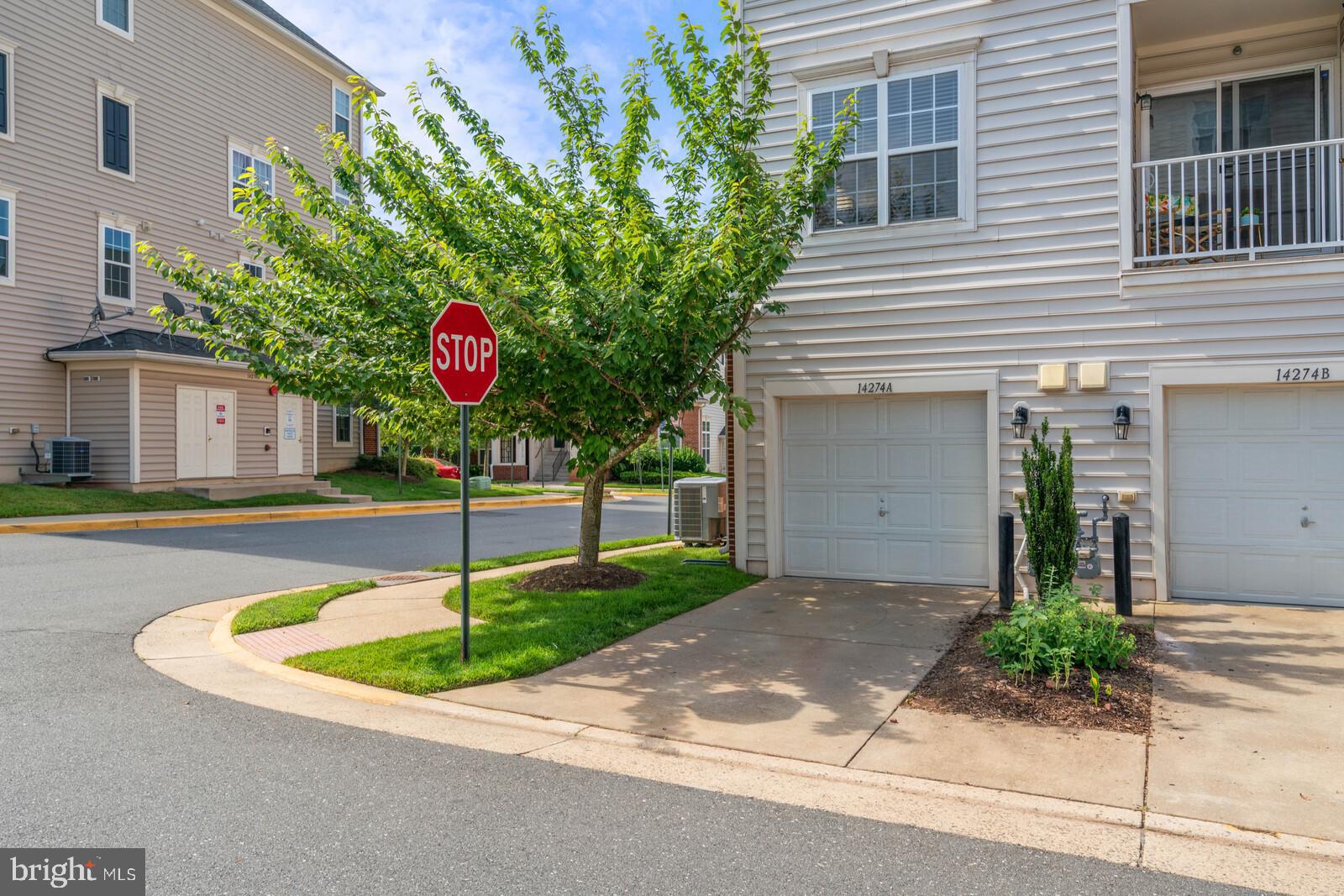 CENTREVILLE CROSSING - Residential