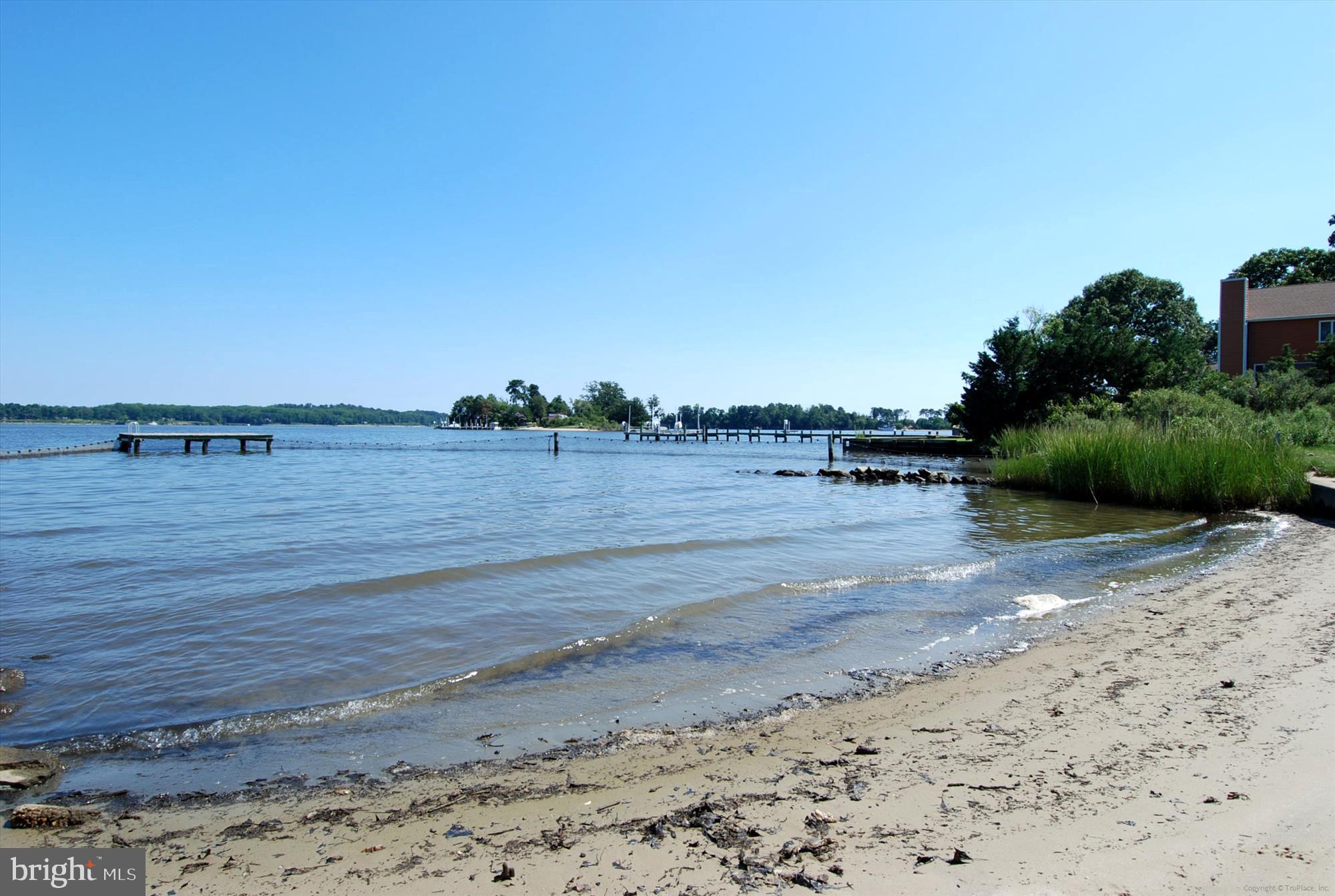 NORTH SHORE - Residential