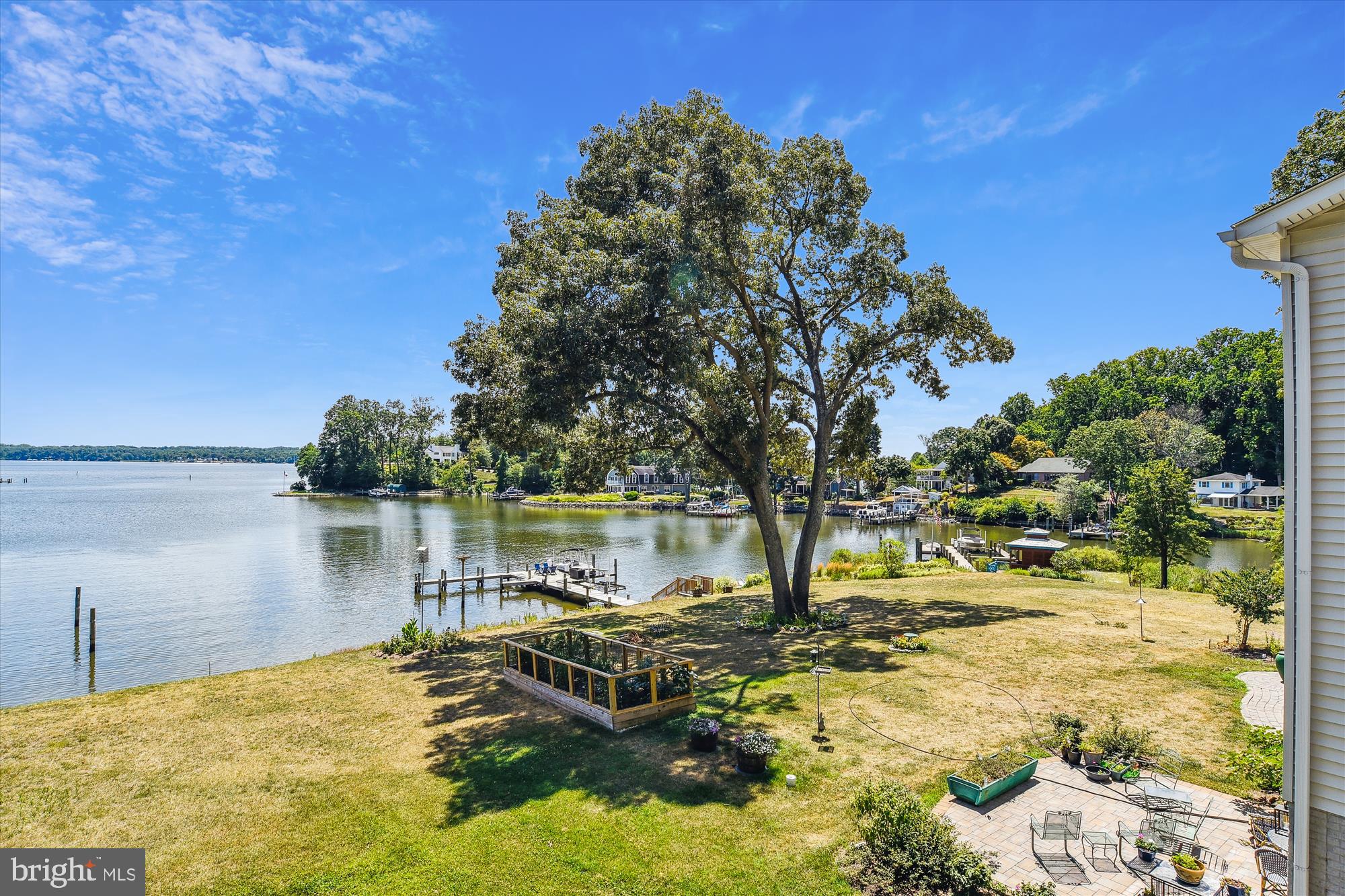 NORTH SHORE - Residential