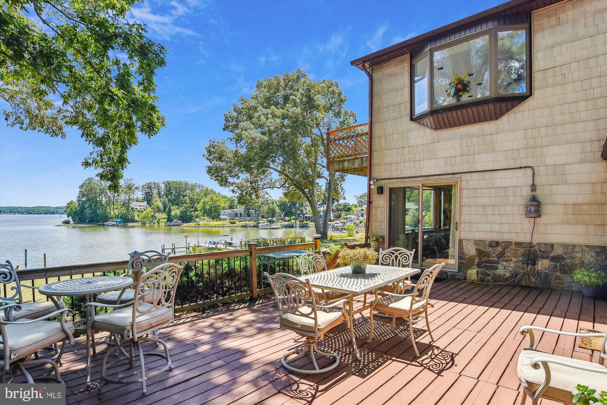 NORTH SHORE - Residential