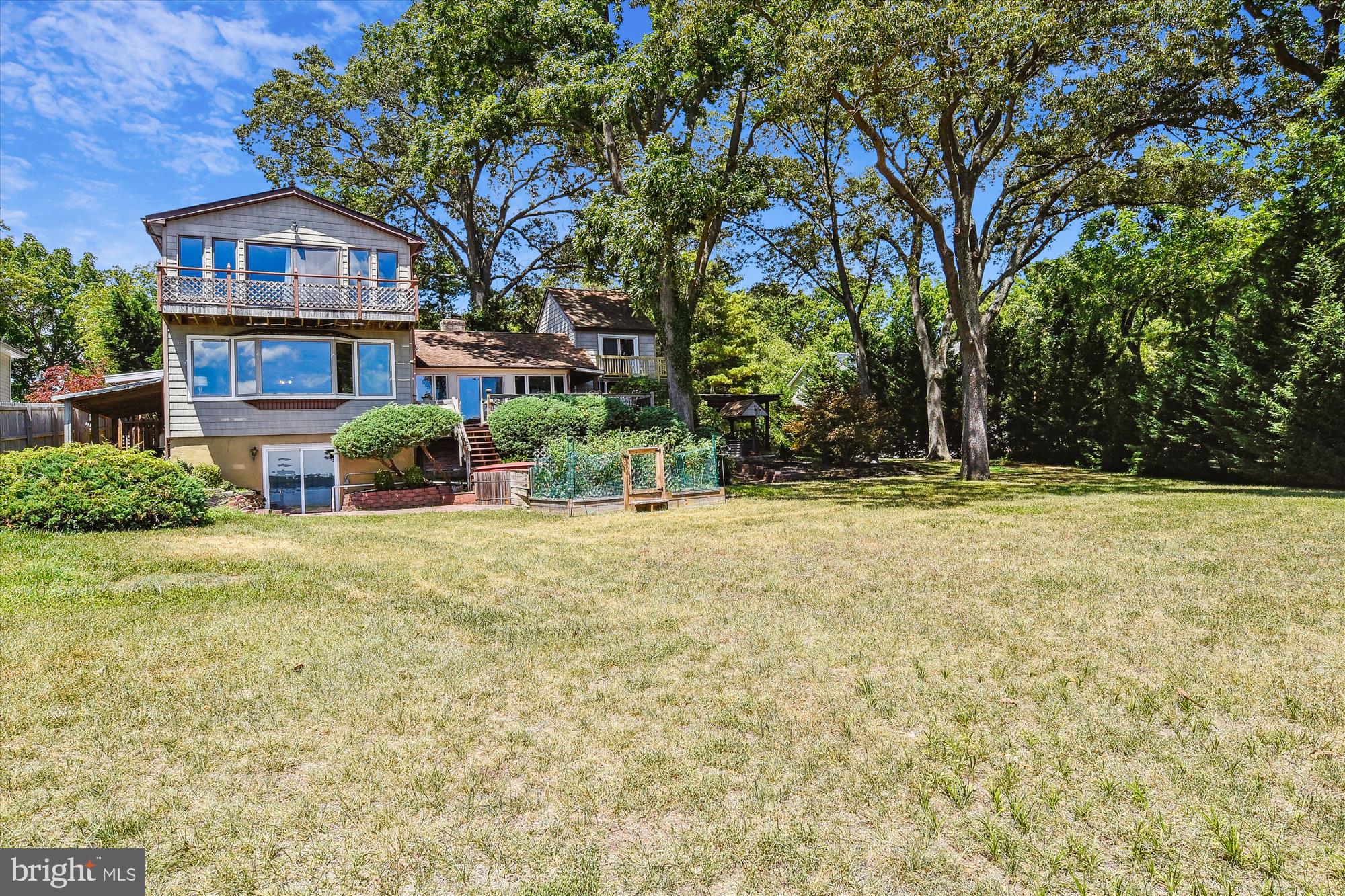 NORTH SHORE - Residential