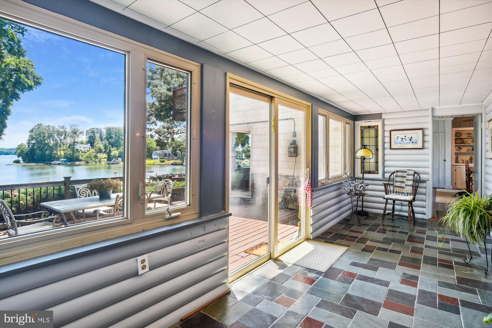 NORTH SHORE - Residential