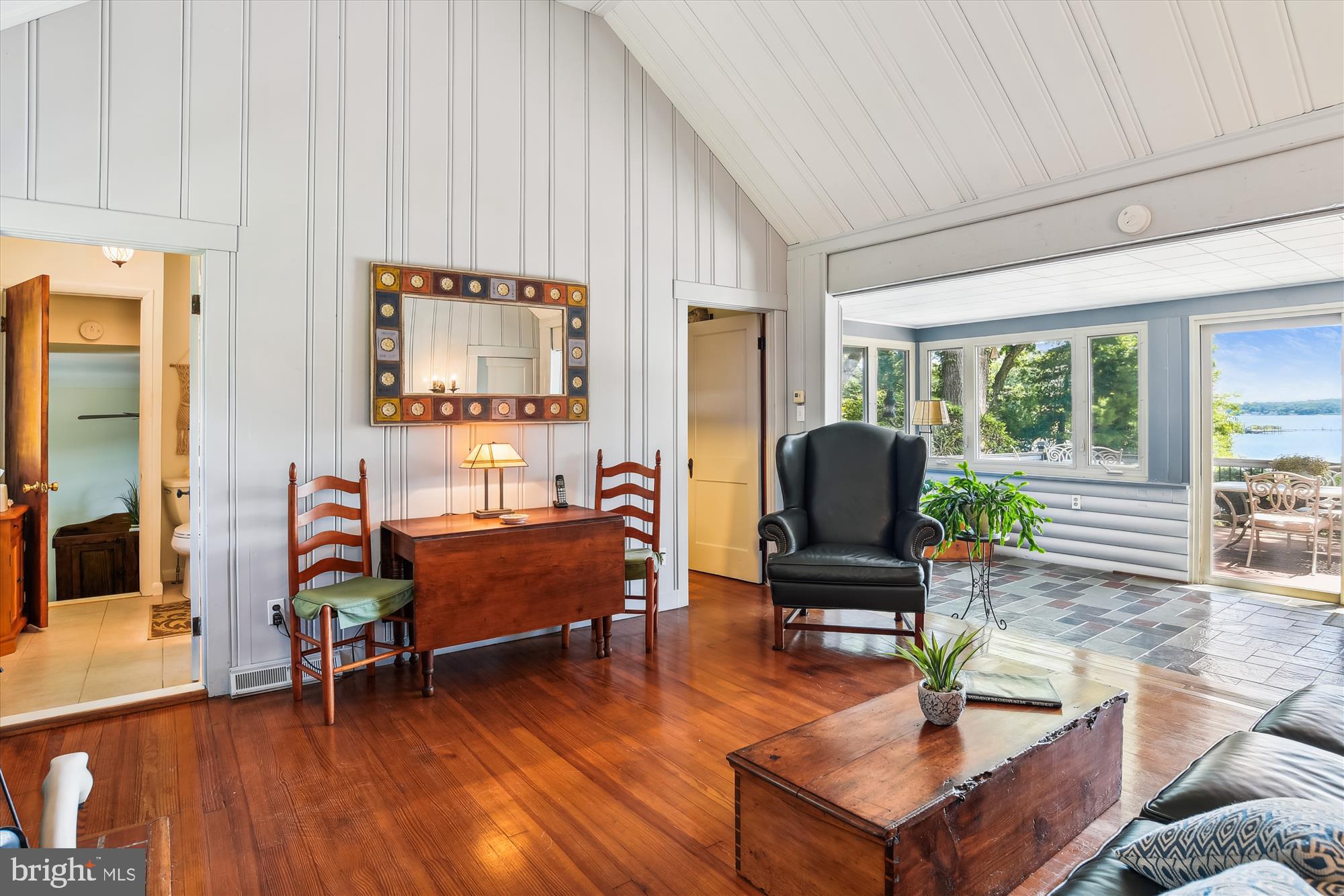 NORTH SHORE - Residential