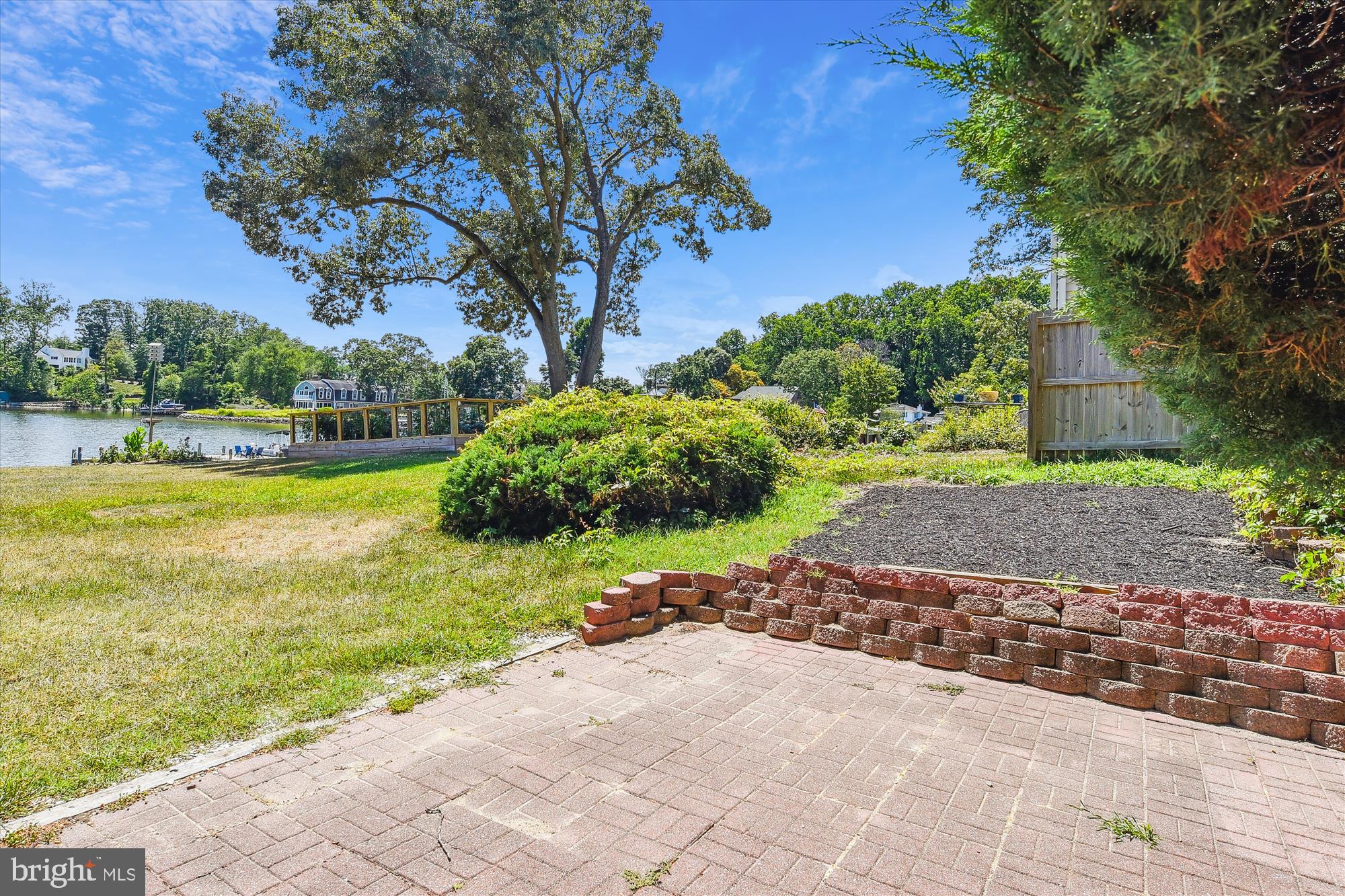 NORTH SHORE - Residential