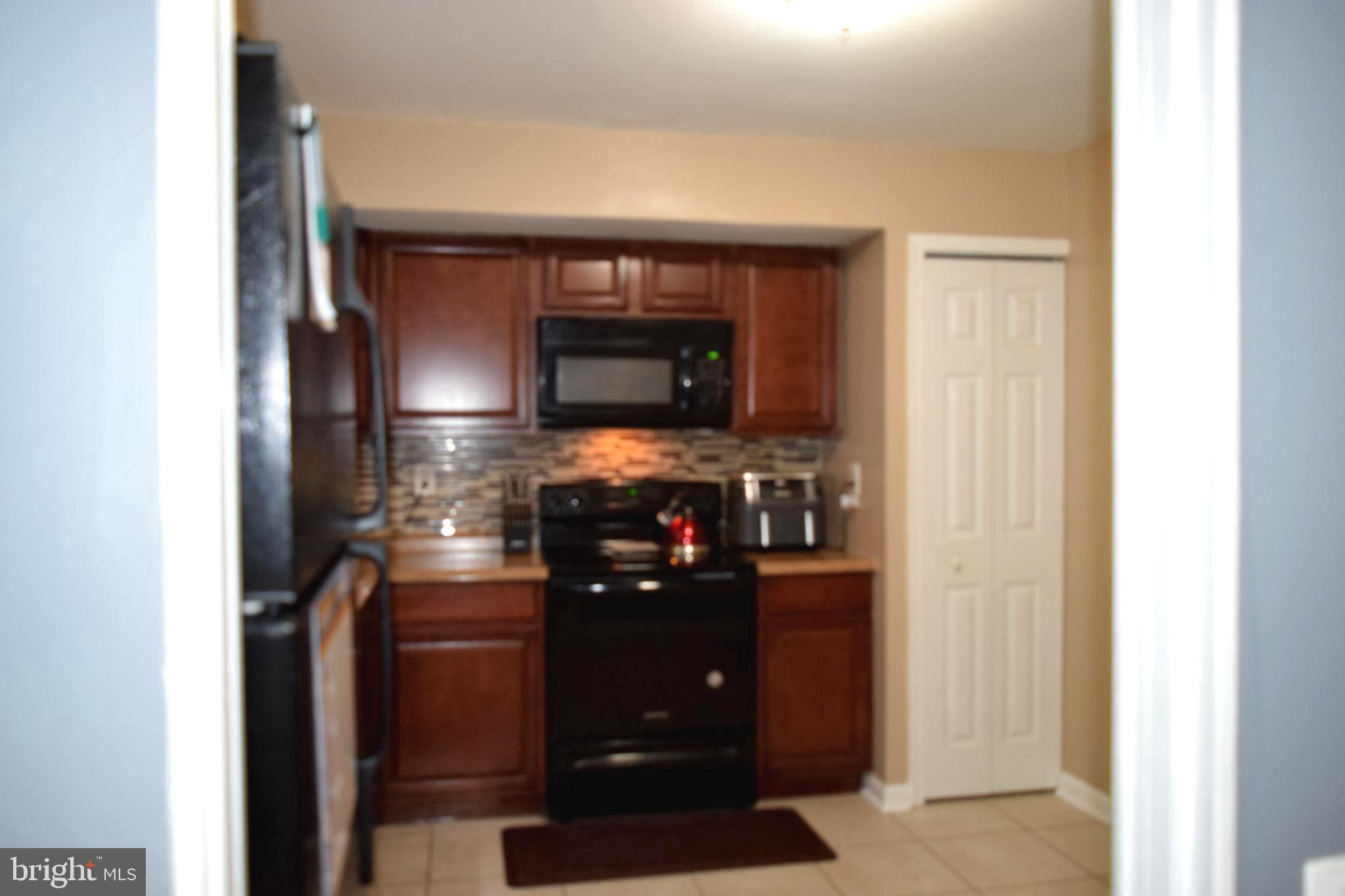 WAKEFIELD NEIGHBORHOOD - Residential