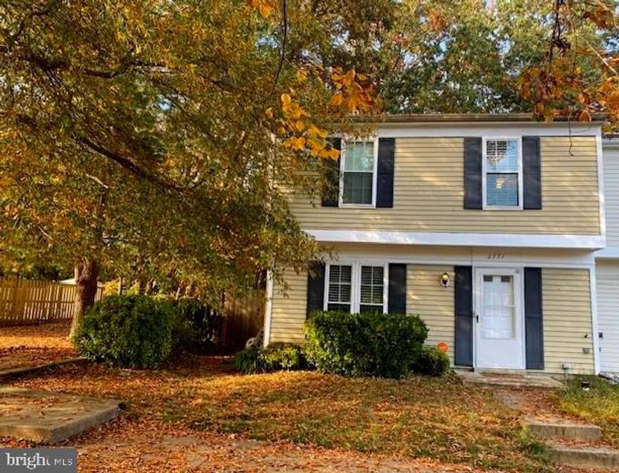 PLEASE NOTE: This home is being sold AS-IS.  Also, the HOA fees are paid YEARLY and the TOTAL fees shown are for 2 associations (Wakefield Neighborhood Association, Inc. and Wakefield Townhouse Community Association).  Welcome Home! This 3 bedroom 1.5 bathroom townhouse features a eat-in kitchen.  Dinning Room with access to the fenced in backyard.  Nice living room space.  Powder room located on first level.  Washer and Dryer located upstairs. The upstairs features the master bedroom with access to bathroom, and two other nice size bedrooms.  THIS HOME IS WELL KEPT AND MOVE IN READY. This one won't last long - don't hesitate to come see it!!