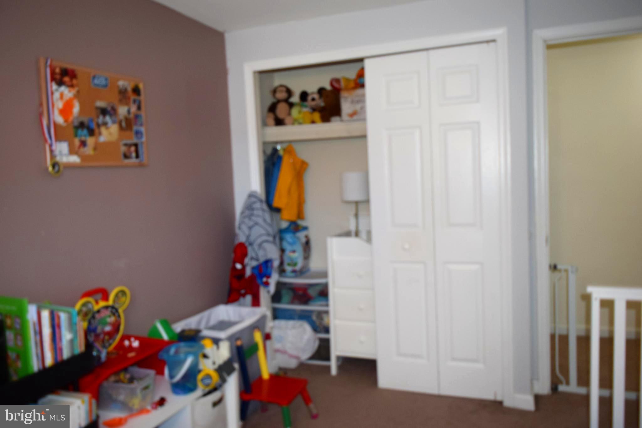 WAKEFIELD NEIGHBORHOOD - Residential