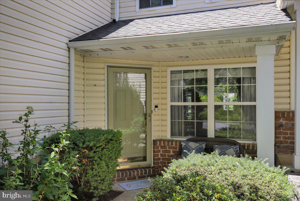 132 HICKORY LANE