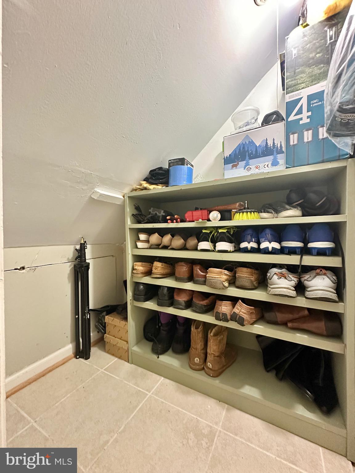 CARDINAL FOREST - Residential Lease