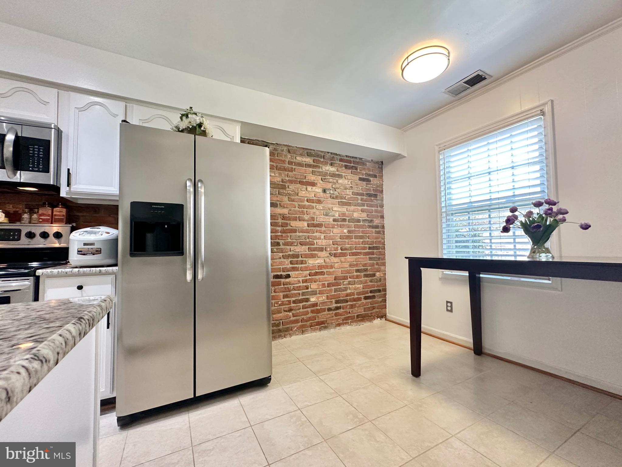 CARDINAL FOREST - Residential Lease