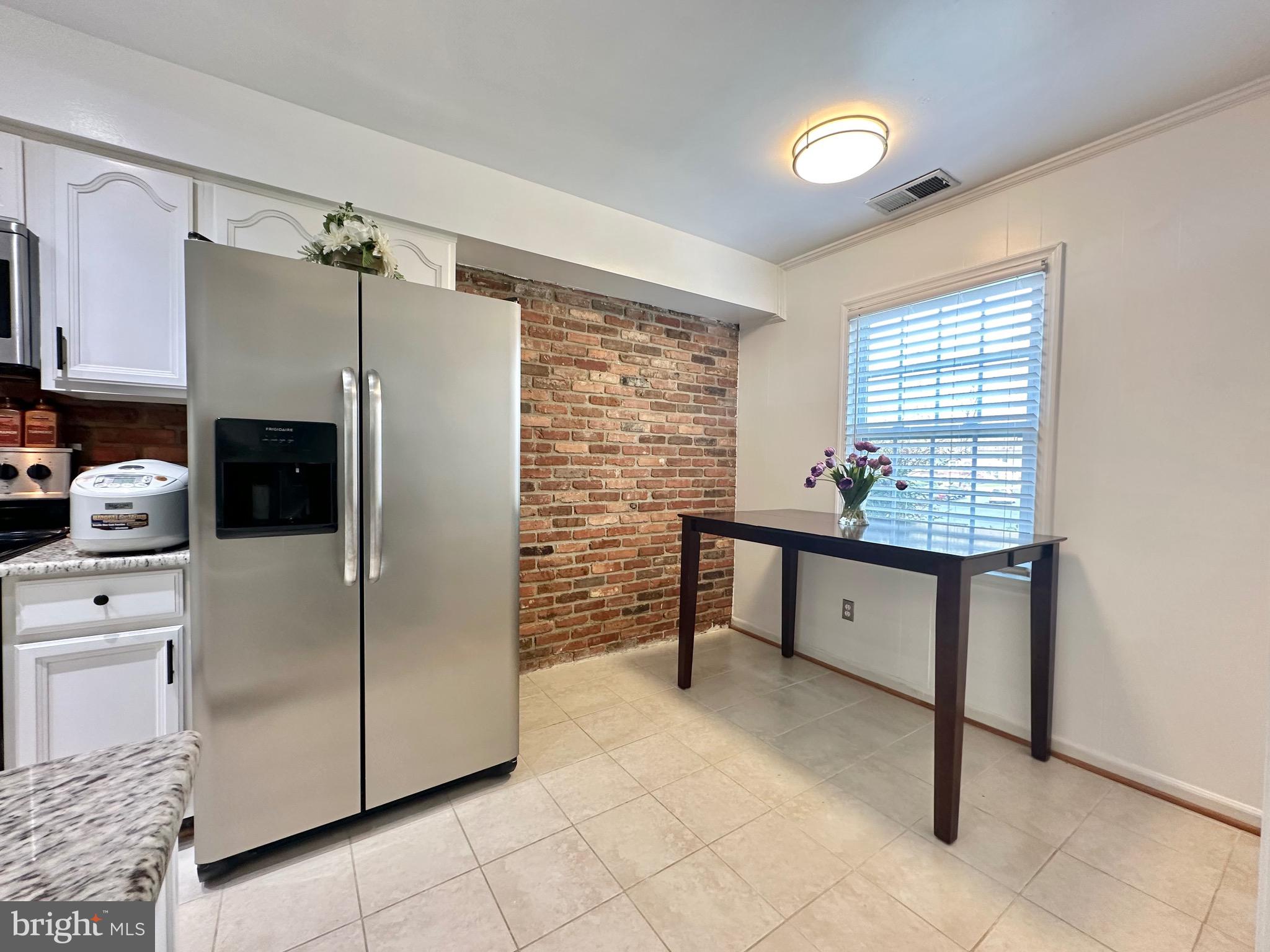 CARDINAL FOREST - Residential Lease