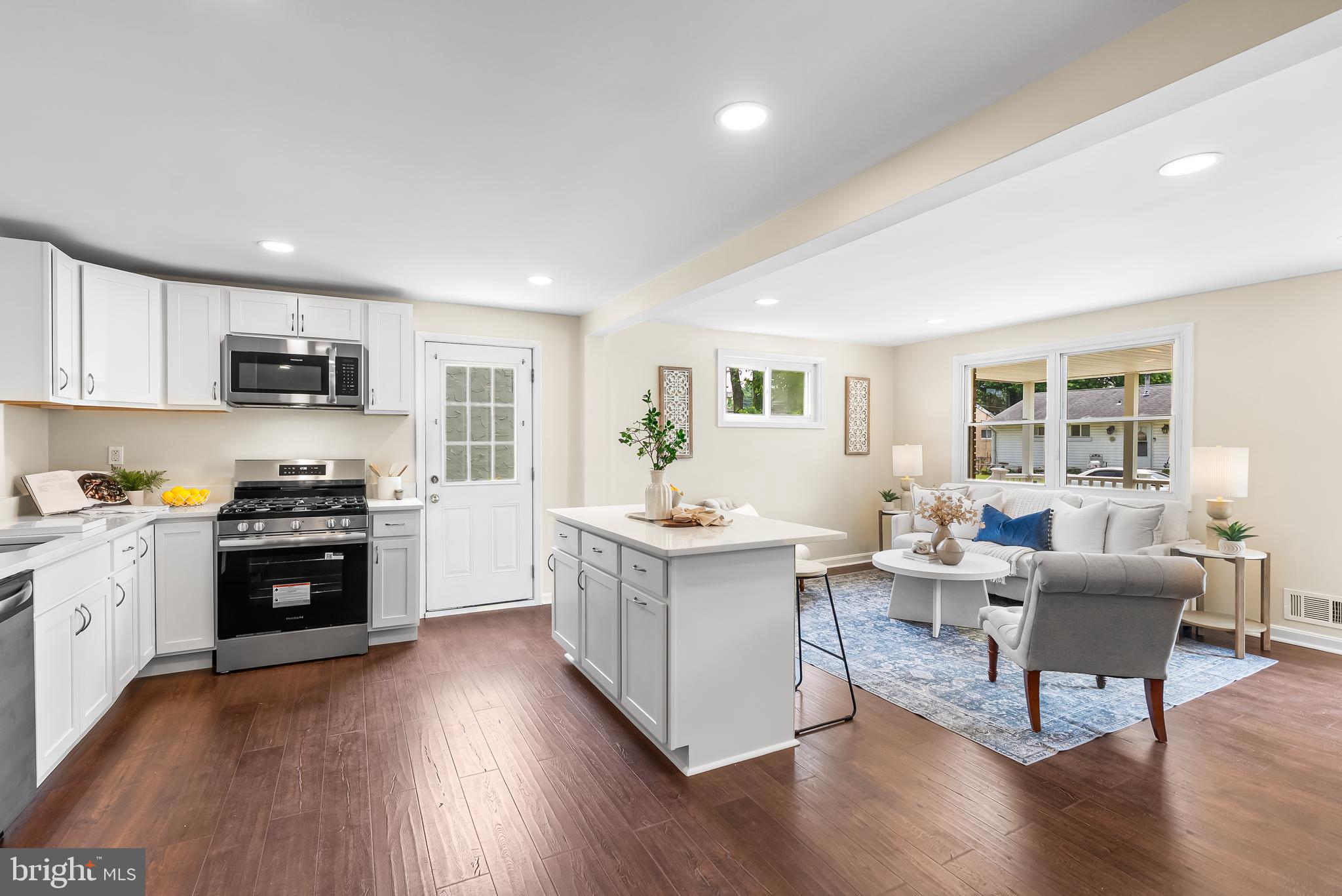 ARUNDEL GARDENS - Residential