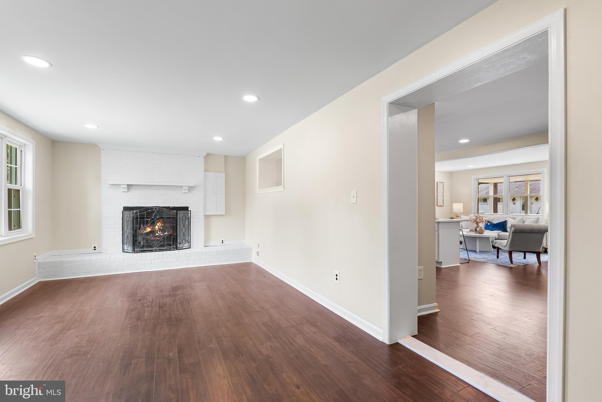 ARUNDEL GARDENS - Residential