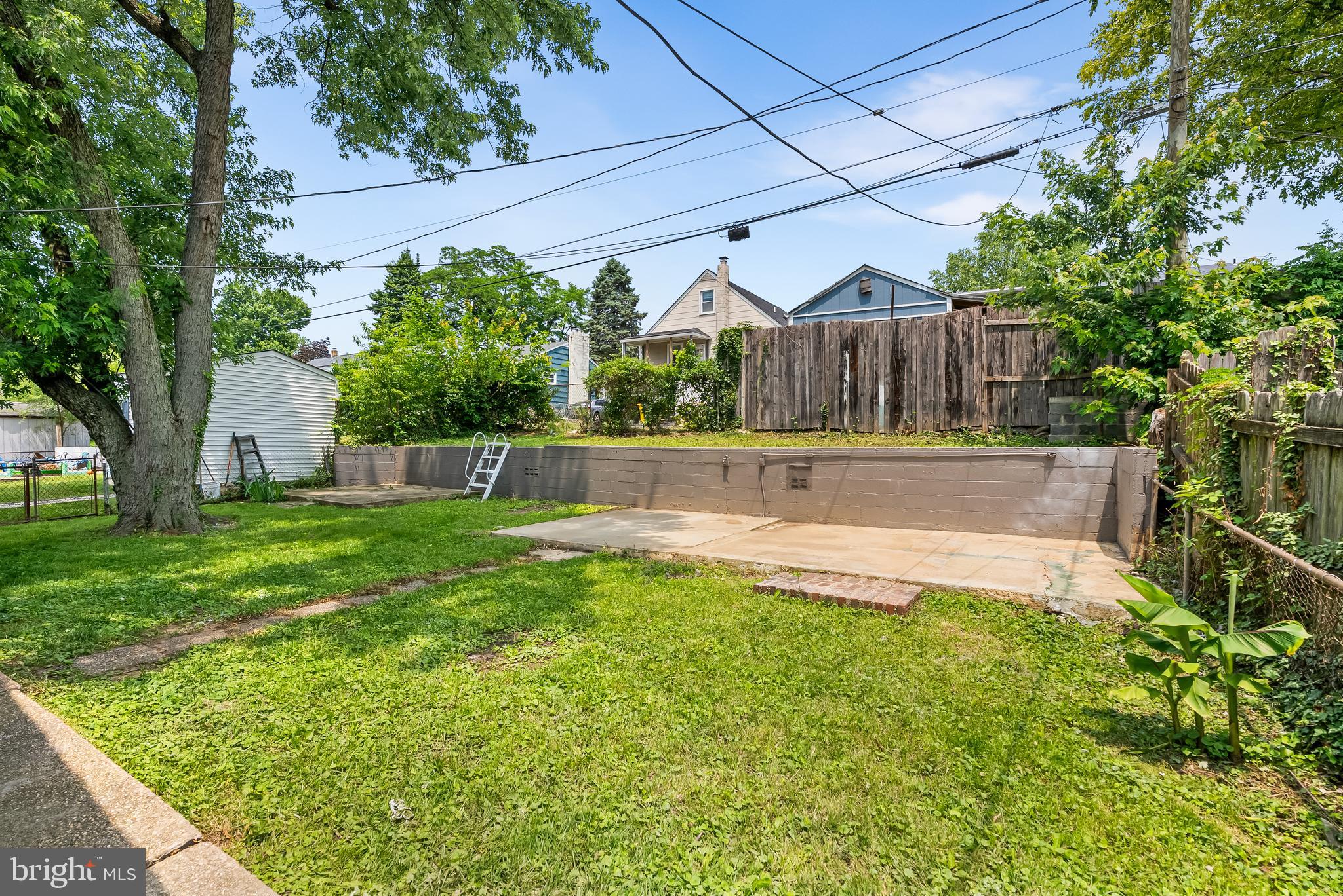 ARUNDEL GARDENS - Residential