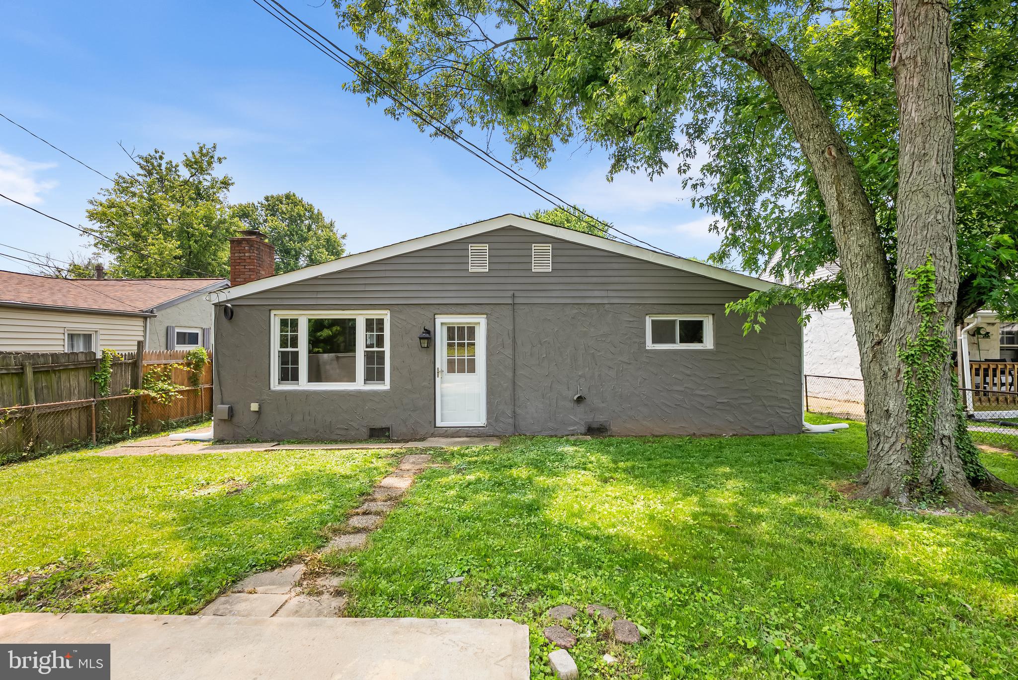 ARUNDEL GARDENS - Residential