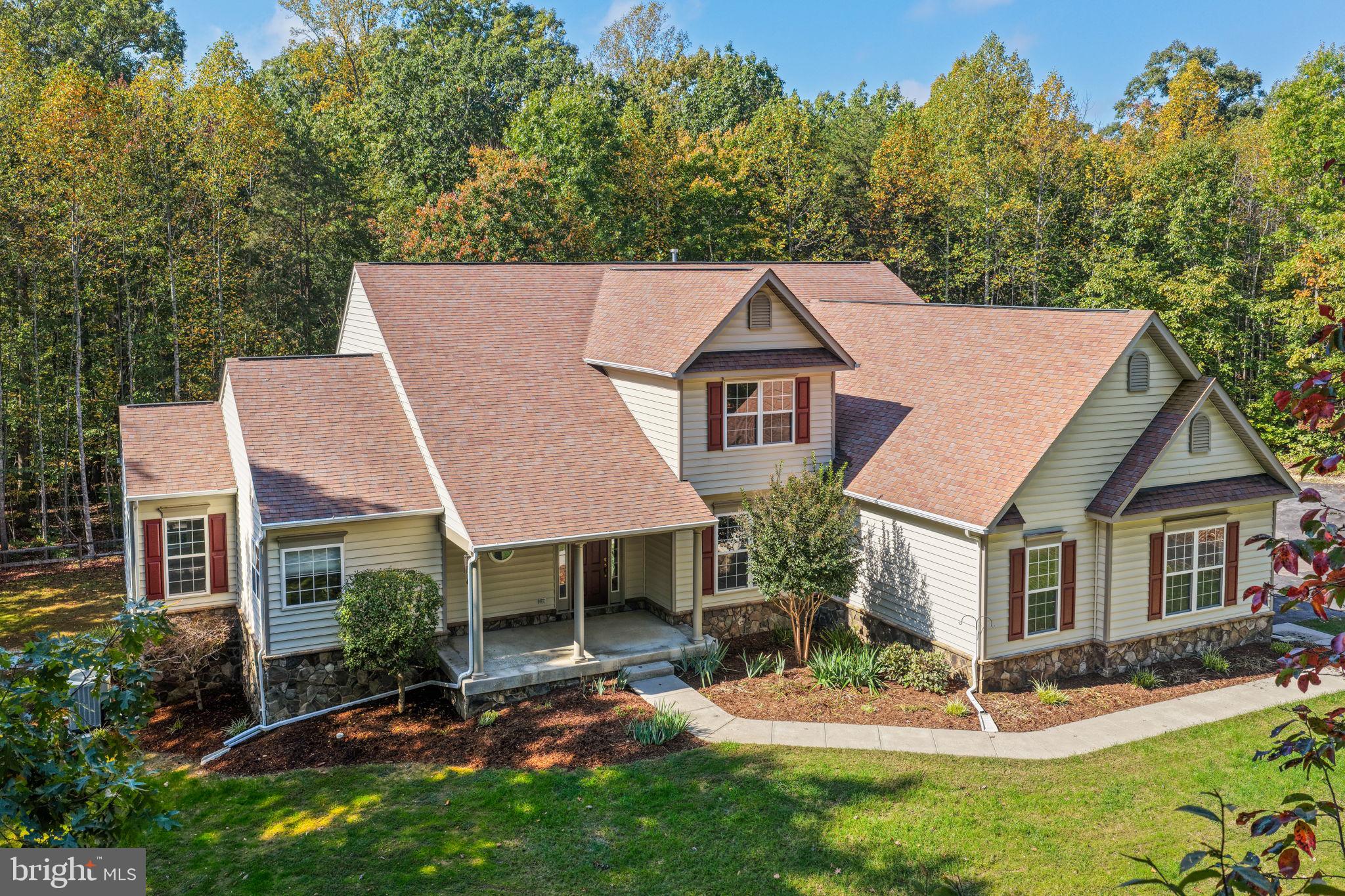 285 GENTLE BREEZE CIRCLE