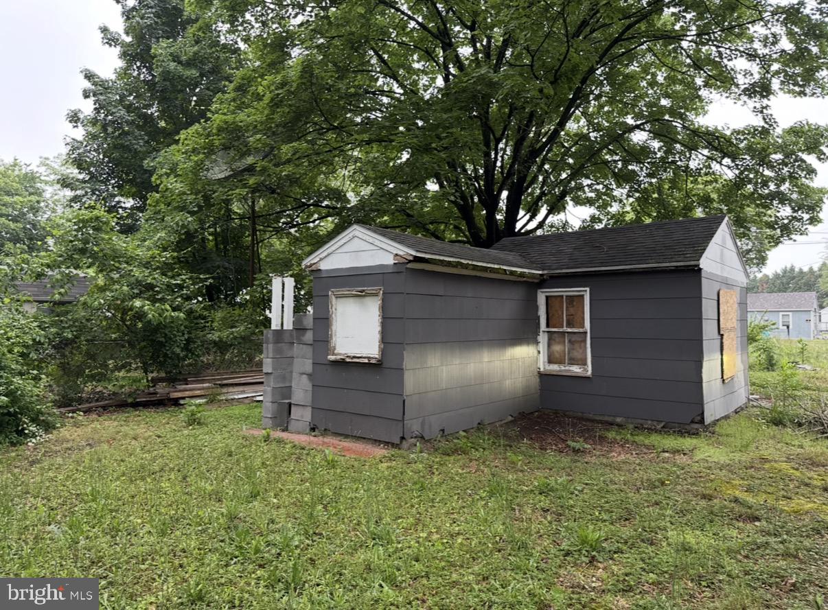 322 CHERRY WAY